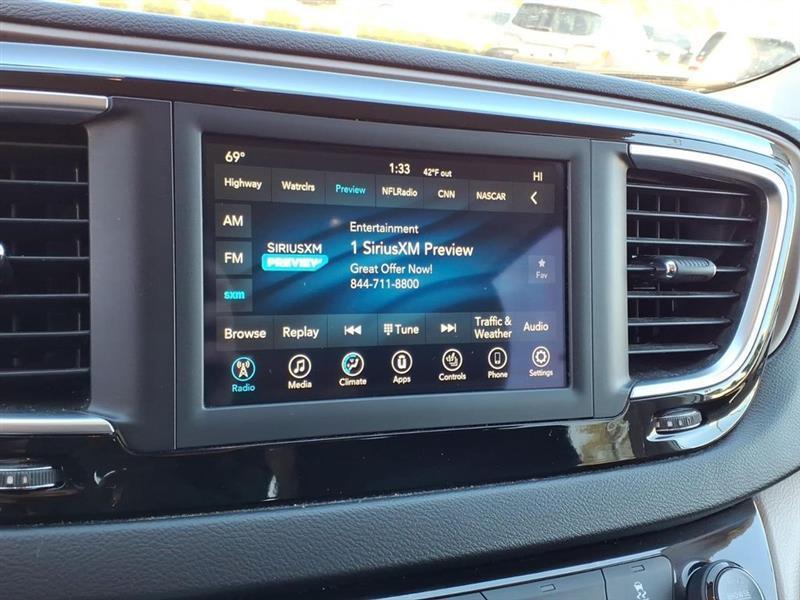 Chrysler Pacifica Touring-L 2019