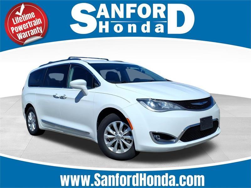 2019 Chrysler Pacifica Touring-L
