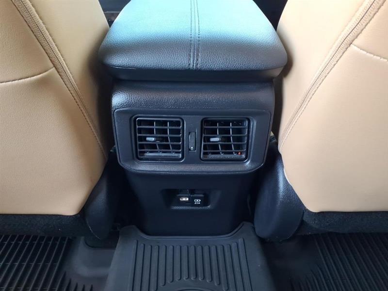 Toyota RAV4 XLE Premium AWD 2021