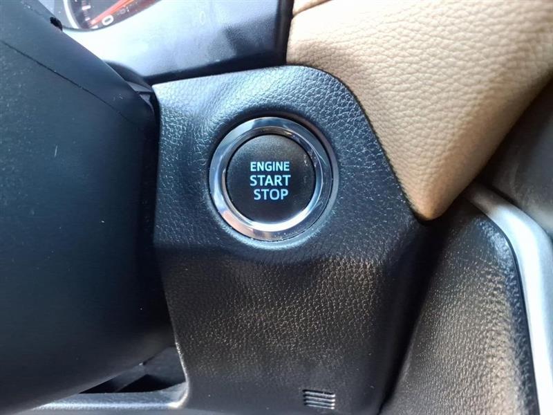 Toyota RAV4 XLE Premium AWD 2021