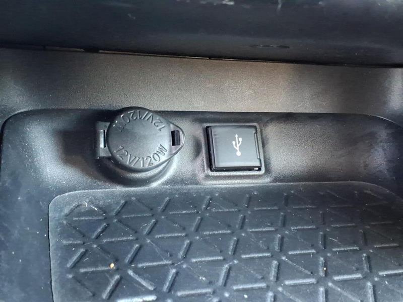 Toyota RAV4 XLE Premium AWD 2021