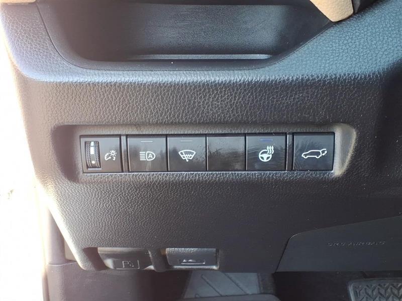 Toyota RAV4 XLE Premium AWD 2021