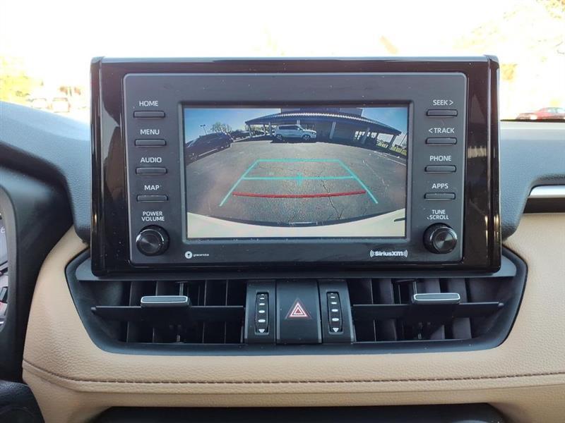 Toyota RAV4 XLE Premium AWD 2021