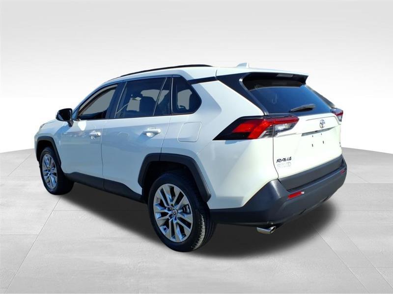 Toyota RAV4 XLE Premium AWD 2021