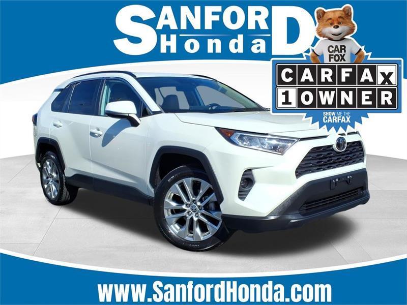 Toyota RAV4 XLE Premium AWD 2021