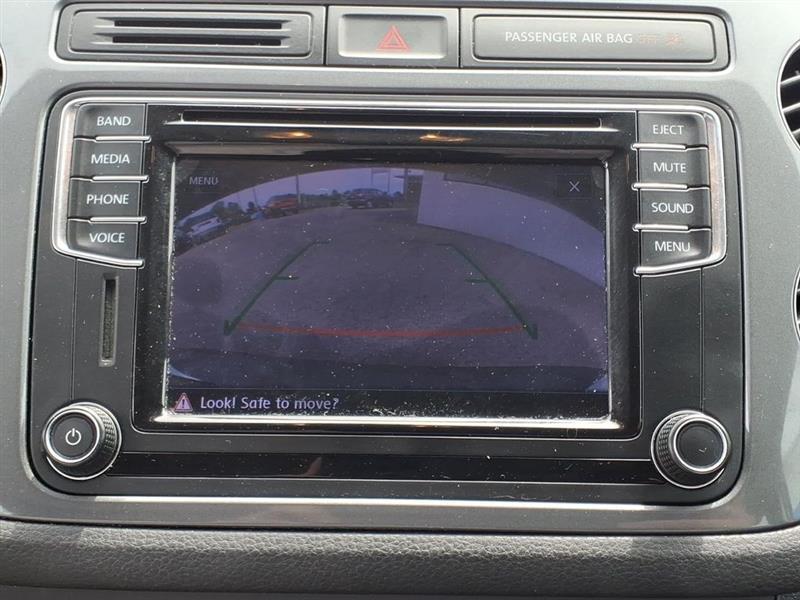 Volkswagen Tiguan S 2017