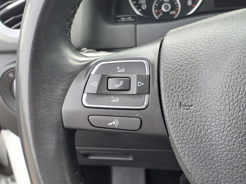 Volkswagen Tiguan S 2017