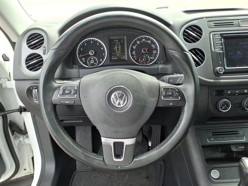 Volkswagen Tiguan S 2017