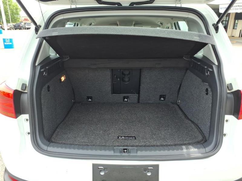 Volkswagen Tiguan S 2017