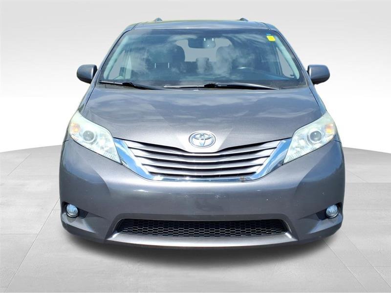 Used 2017 Toyota Sienna XLE with VIN 5TDDZ3DC3HS165952 for sale in Sanford, NC