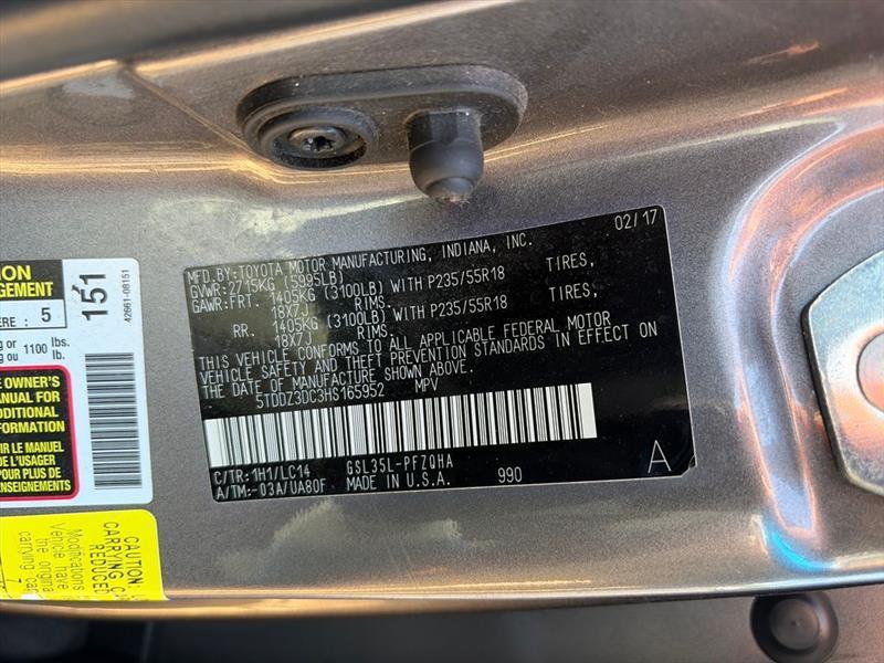 Toyota Sienna XLE 7-Passenger AWD 2017