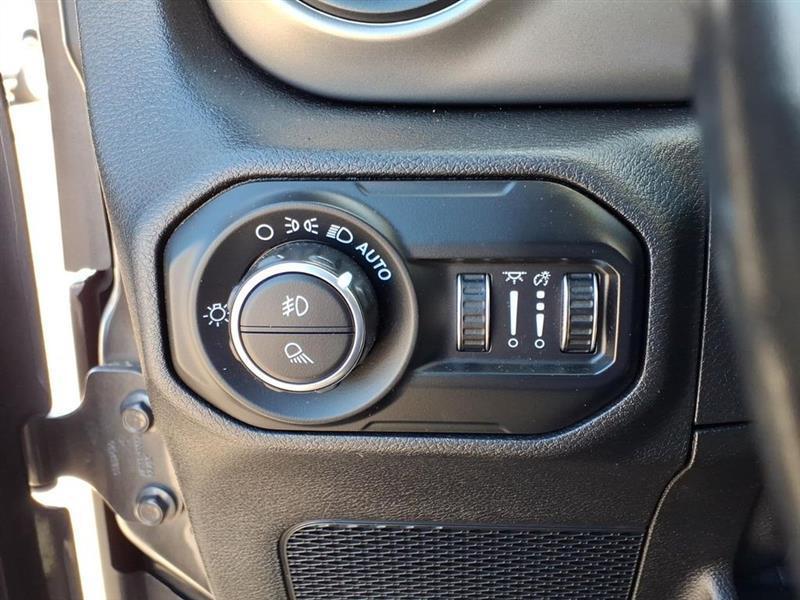 Jeep Gladiator Sport S 2021