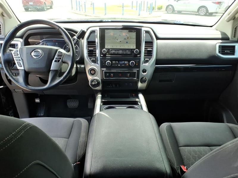 Nissan Titan SV Crew Cab 4WD 2020
