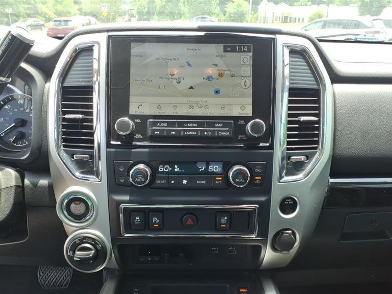 Nissan Titan SV Crew Cab 4WD 2020