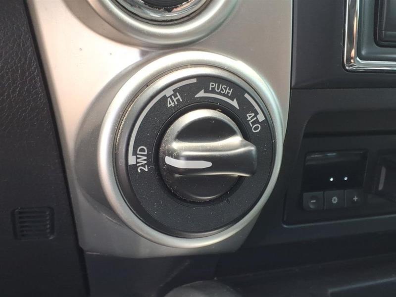 Nissan Titan SV Crew Cab 4WD 2020