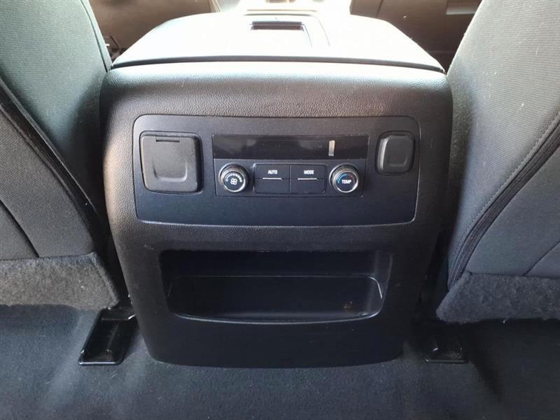 Chevrolet Suburban LS 2WD 2019