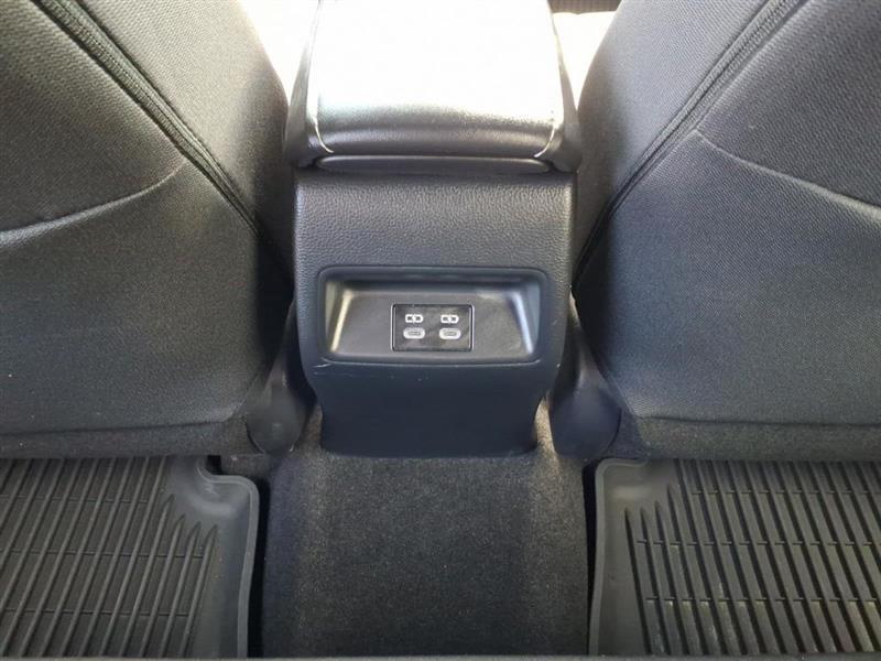 Toyota Corolla SE Hatchback 2025