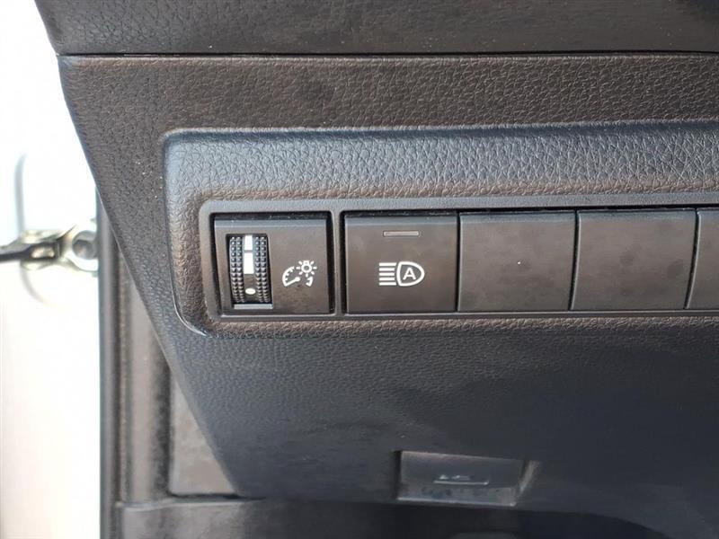 Toyota Corolla SE Hatchback 2025