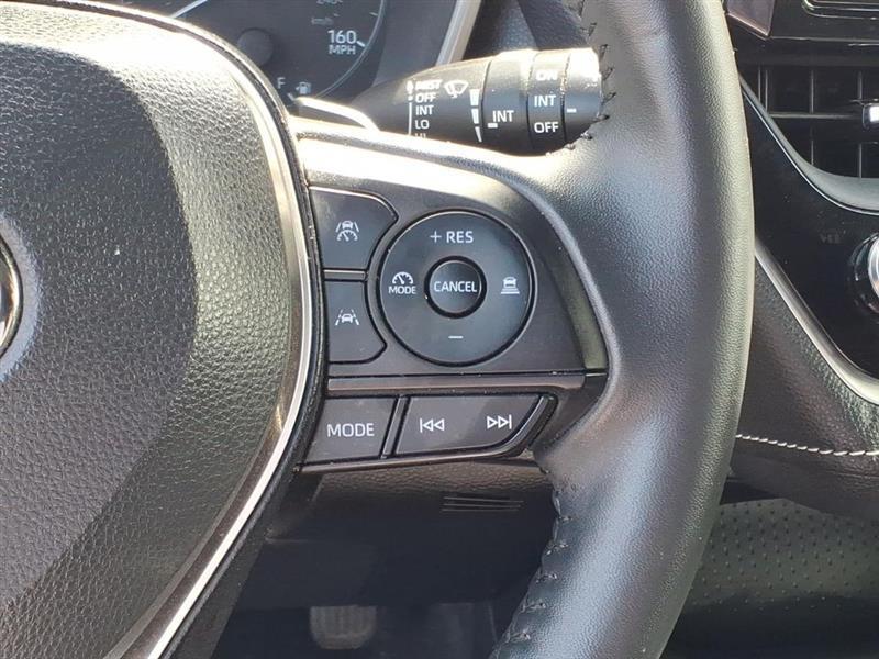 Toyota Corolla SE Hatchback 2025