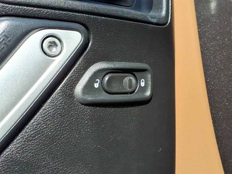 Jeep Wrangler Unlimited Sahara 4WD 2014