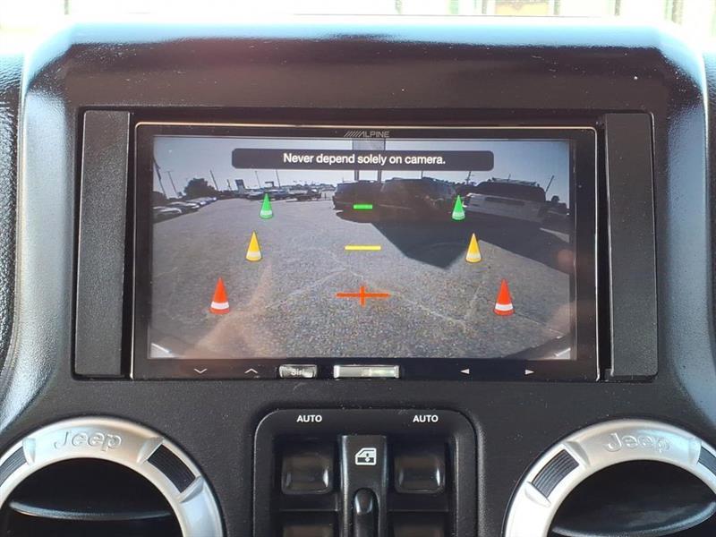 Jeep Wrangler Unlimited Sahara 4WD 2014