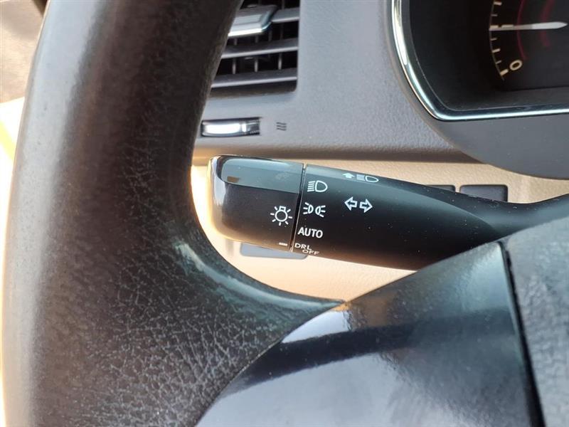 Toyota Highlander Base 4WD 2011