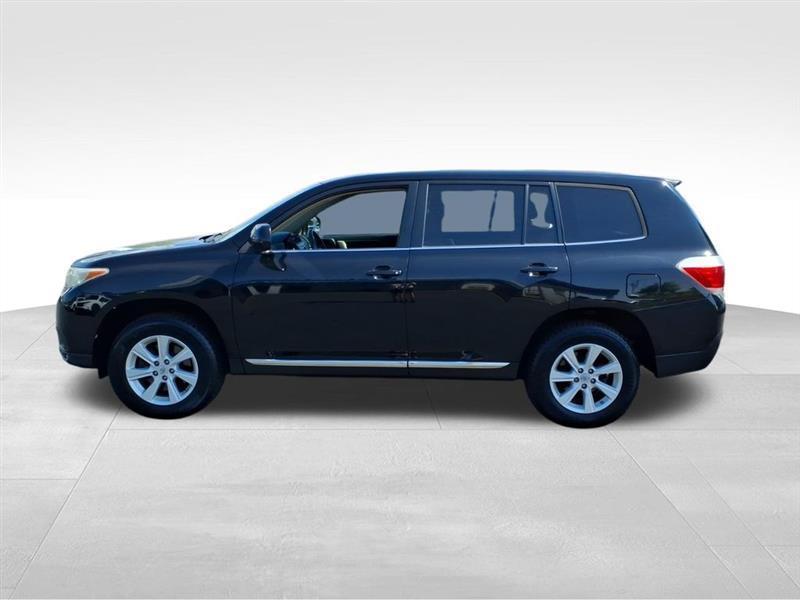 Toyota Highlander Base 4WD 2011