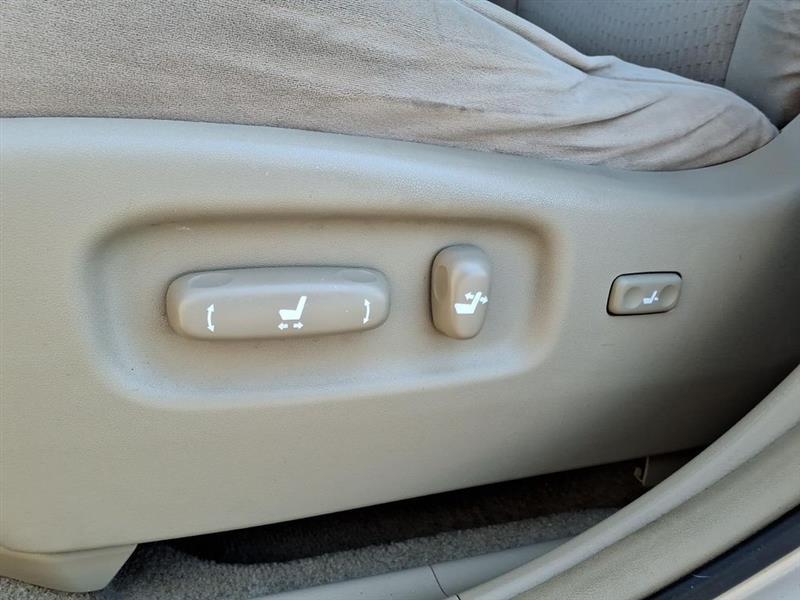 Toyota Highlander Base 2WD 2009