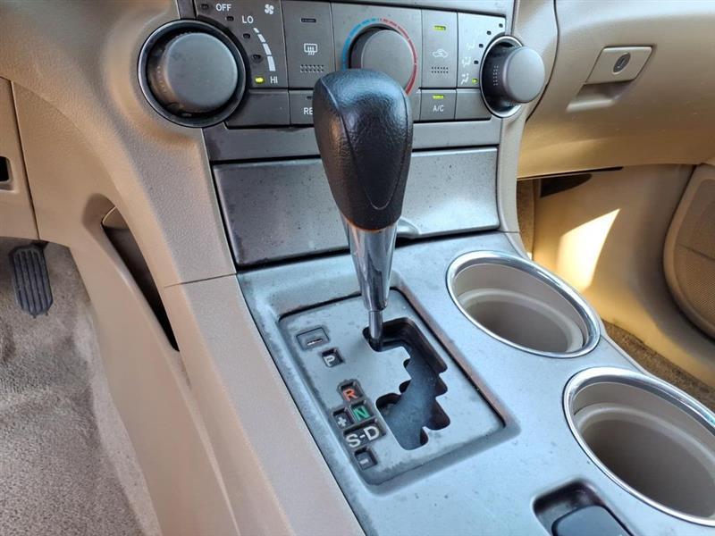 Toyota Highlander Base 2WD 2009