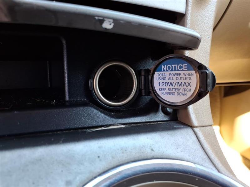 Toyota Highlander Base 2WD 2009