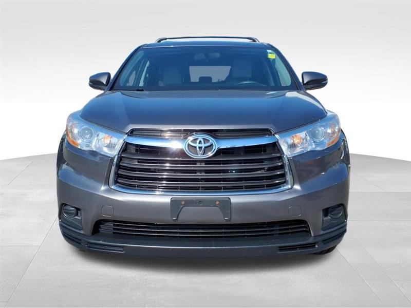 Toyota Highlander LE AWD V6 2014
