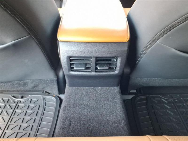 Lexus IS 300 RWD 2021