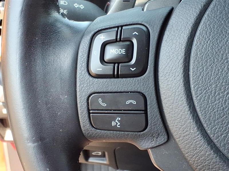 Lexus IS 300 RWD 2021