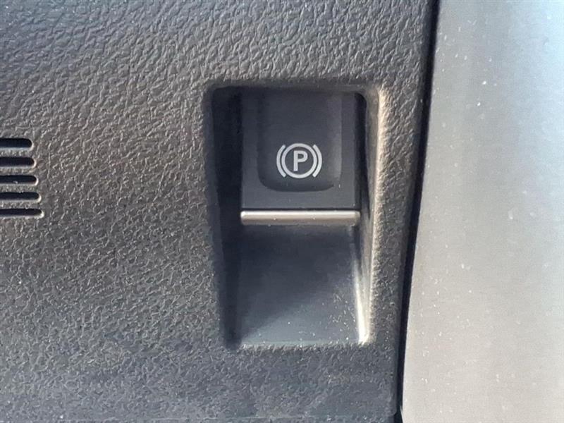 Lexus IS 300 RWD 2021