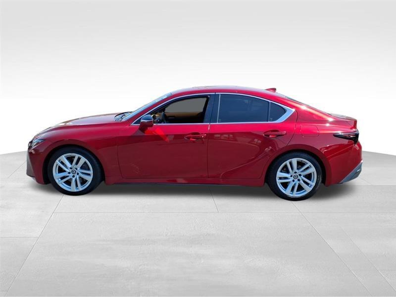 Lexus IS 300 RWD 2021