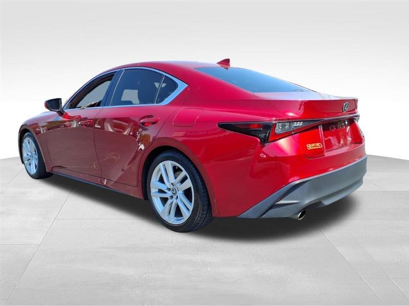 Lexus IS 300 RWD 2021