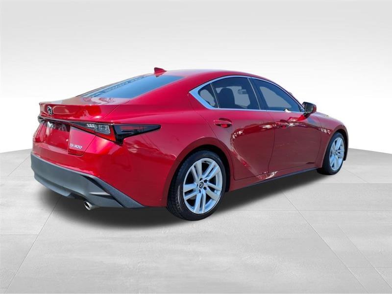 Lexus IS 300 RWD 2021