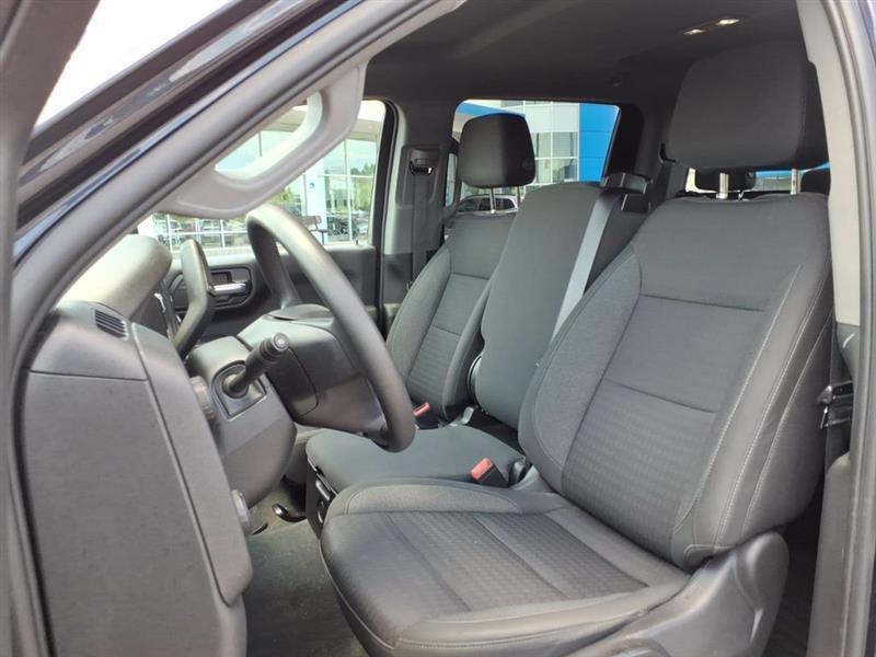 Chevrolet Silverado 1500 Custom Crew Cab 4WD 2023