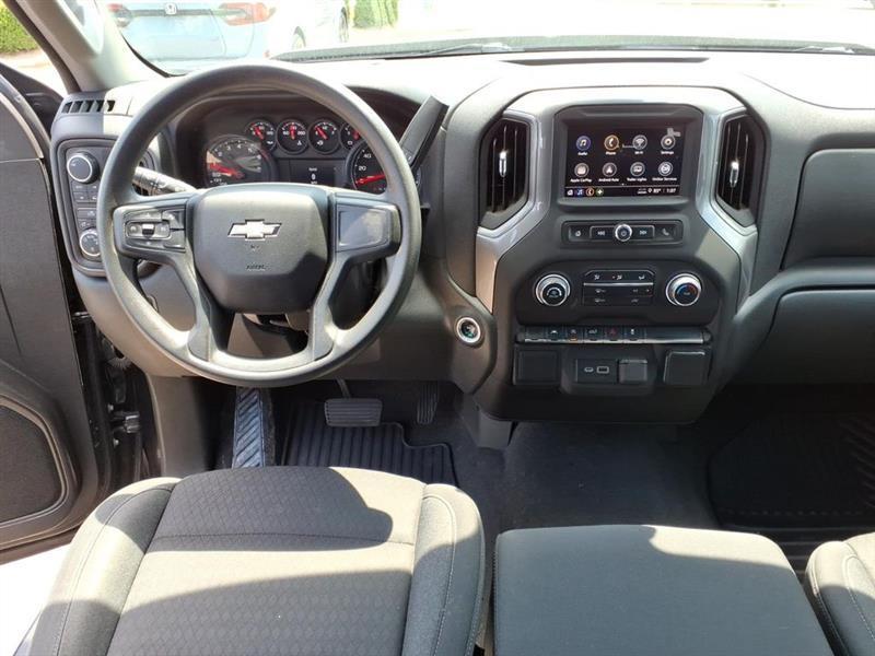 Chevrolet Silverado 1500 Custom Crew Cab 4WD 2023