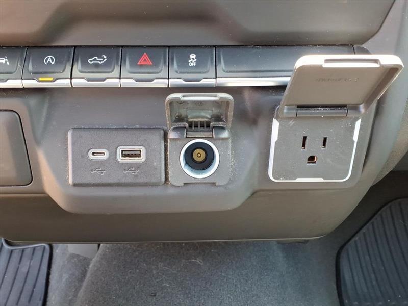 Chevrolet Silverado 1500 Custom Crew Cab 4WD 2023
