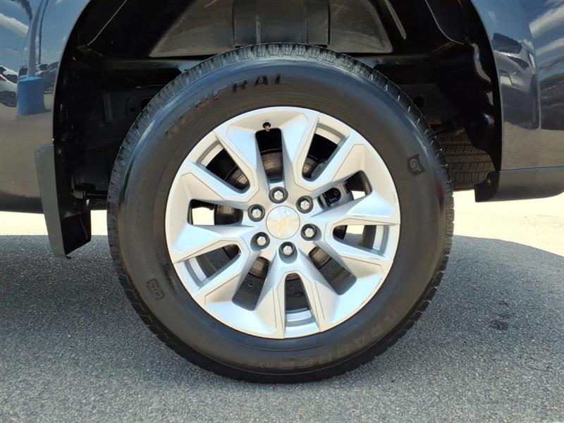Chevrolet Silverado 1500 Custom Crew Cab 4WD 2023