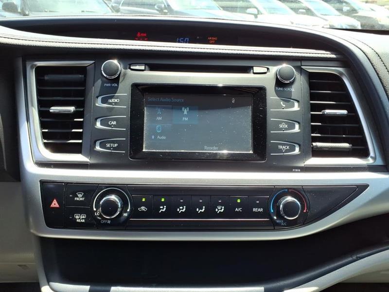 Toyota Highlander LE Plus AWD V6 2019