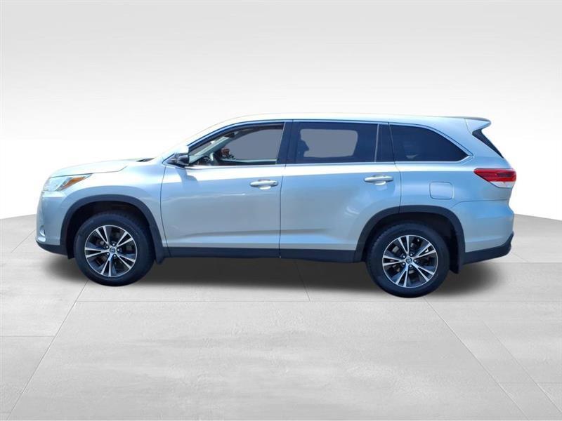 Toyota Highlander LE Plus AWD V6 2019