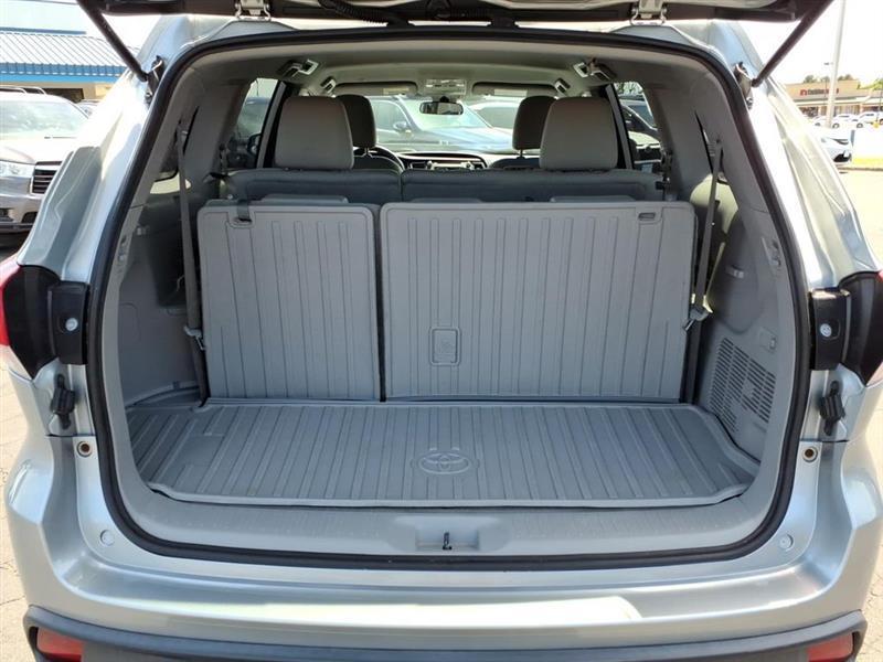 Toyota Highlander LE Plus AWD V6 2019