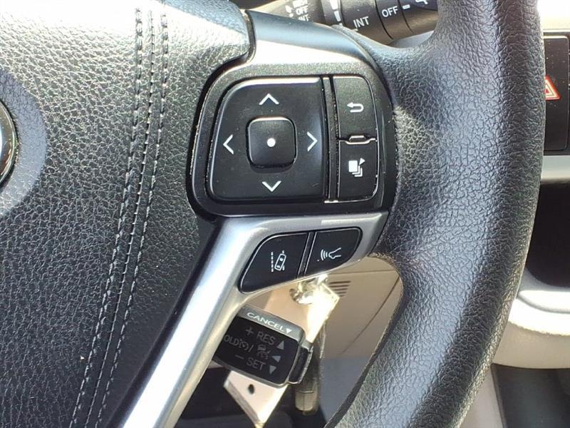 Toyota Highlander LE Plus AWD V6 2019