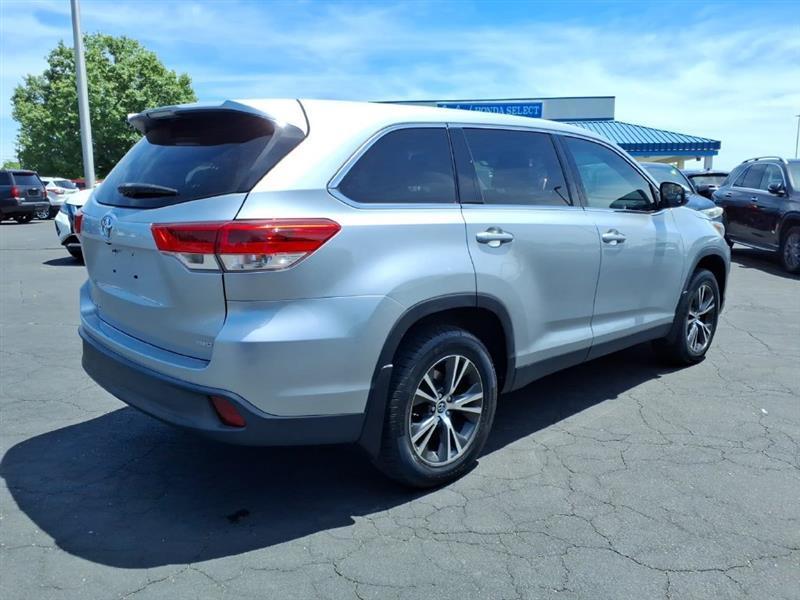 Toyota Highlander LE Plus AWD V6 2019
