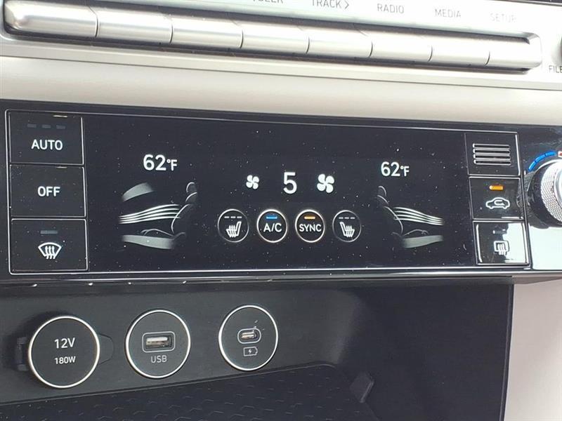 Genesis G70 2.5T 2024