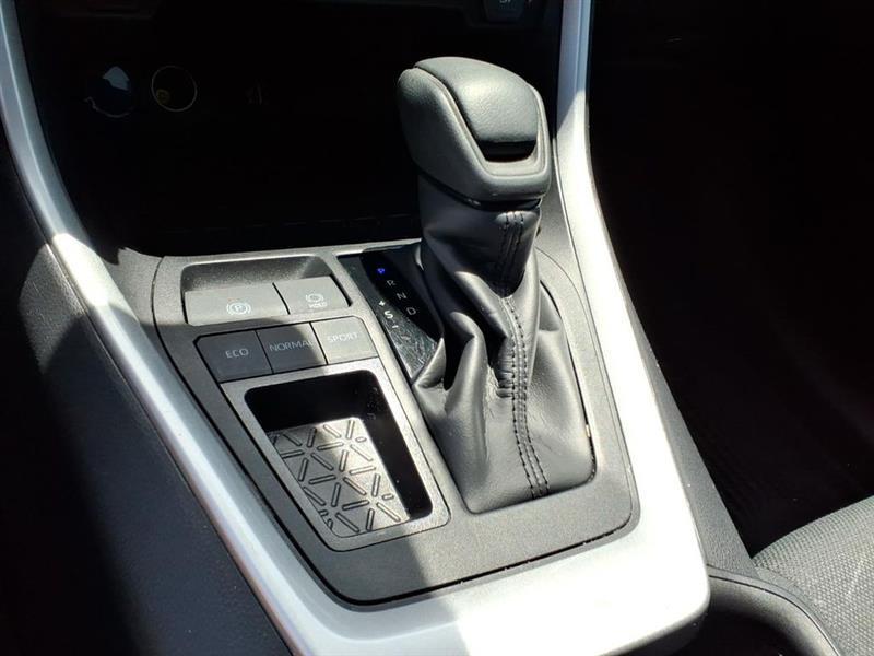 Toyota RAV4  2024