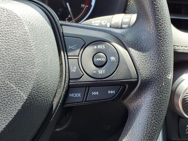 Toyota RAV4  2024