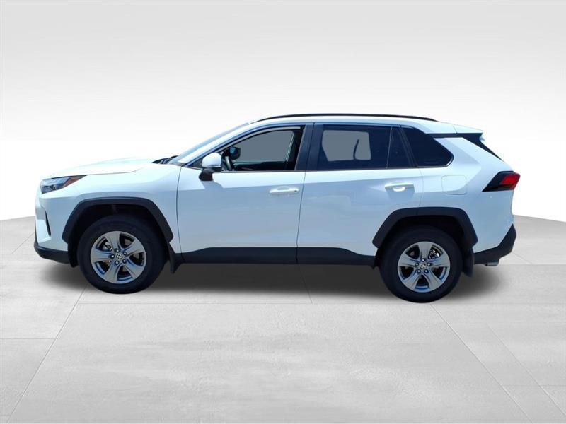 Toyota RAV4  2024